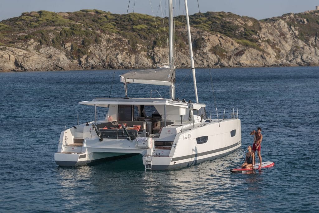 Location et vente Isla 40 catamaran Fountaine pajot