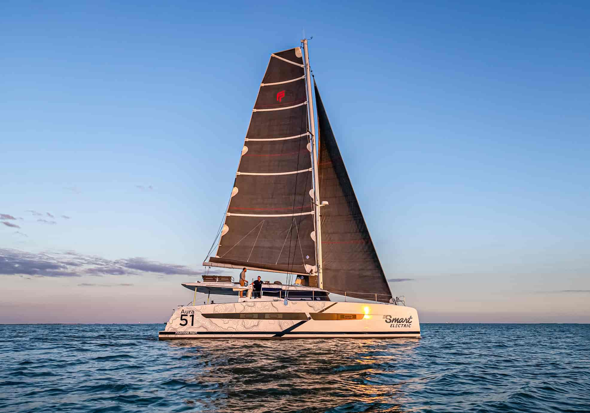 Aura 51 Fountaine Pajot