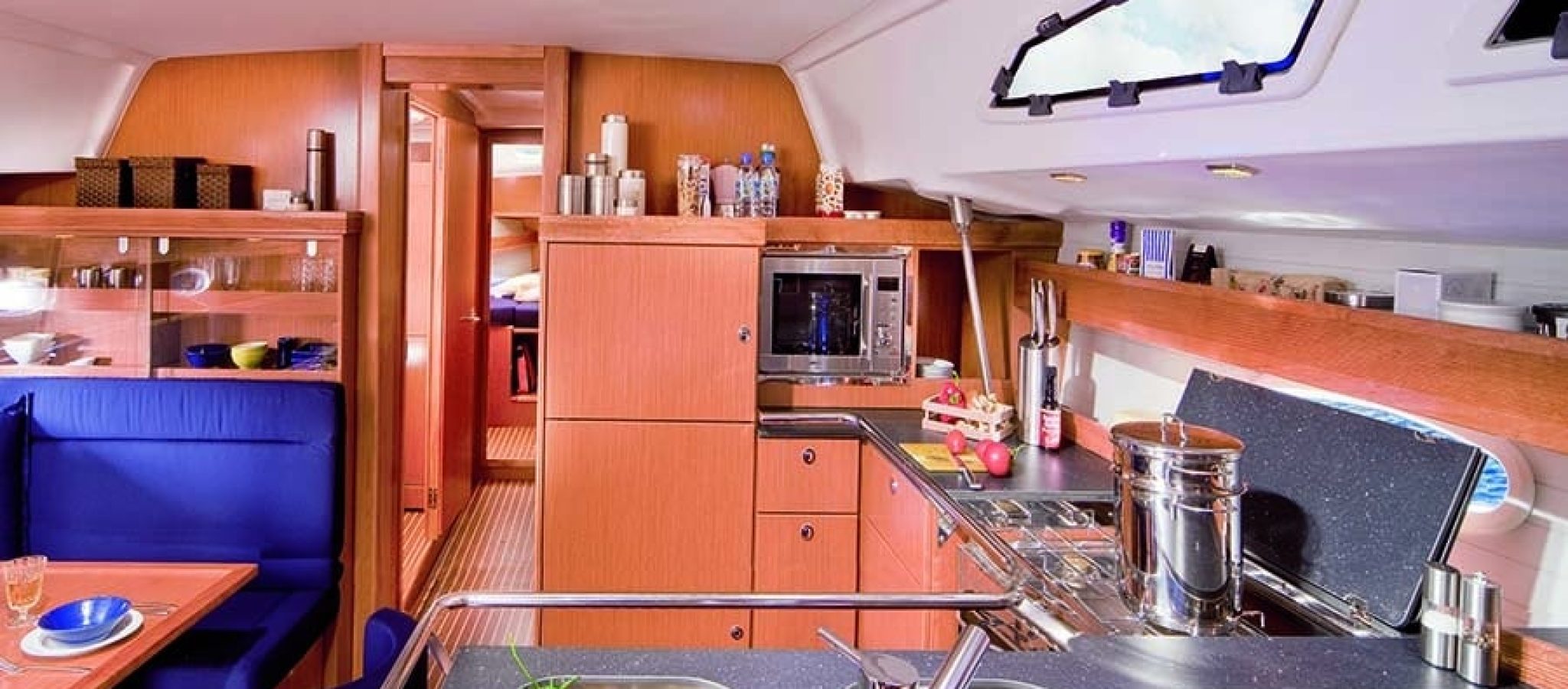 Bavaria 51 cruiser cuisine