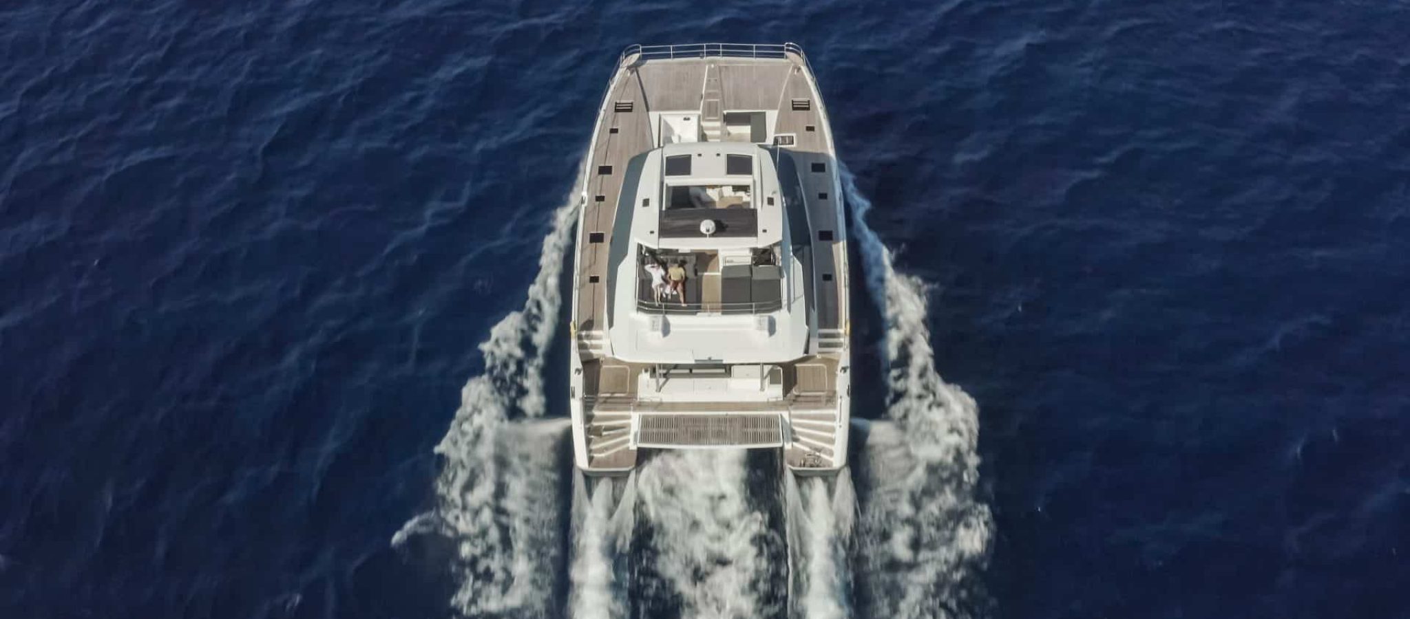 FOUNTAINE-PAJOT-POWER-67-RUNNING-11