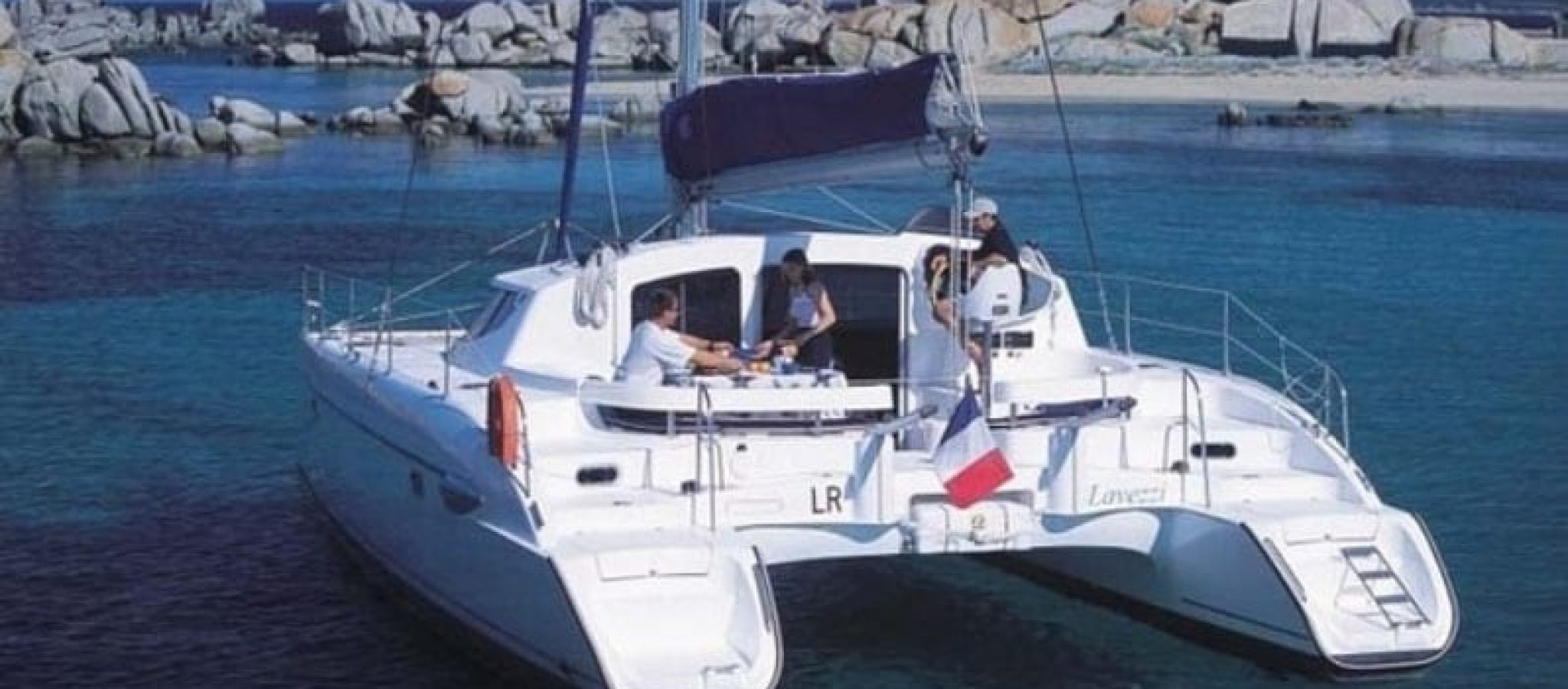 FP Lavezzi 40 mouillage