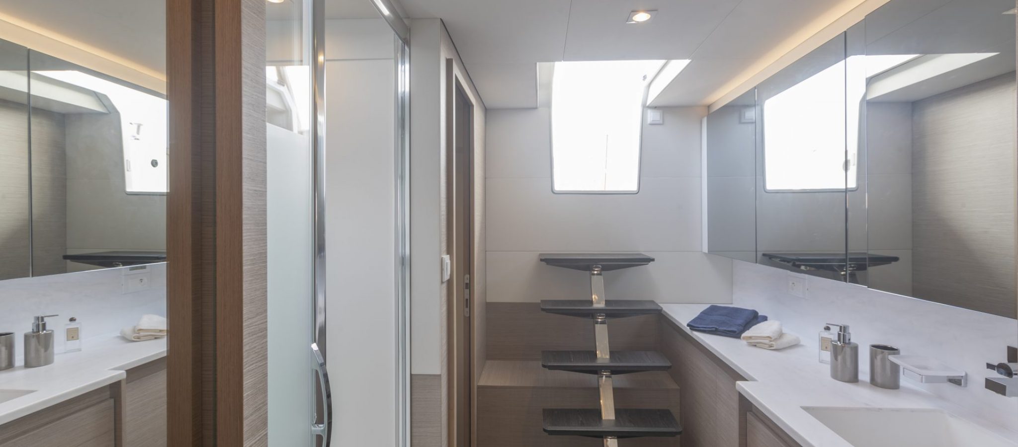 Fountaine-Pajot-Samana-59-Owner-Suite