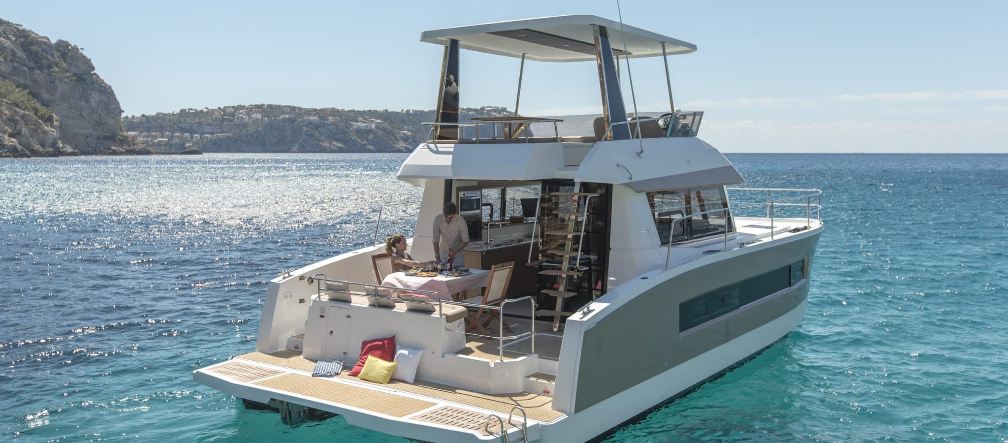 08/04/2015, Andraitx (Isla de Mallorca, Islas Baleares, ESP), Chantier Fountaine-Pajot, Motor Yacht 37