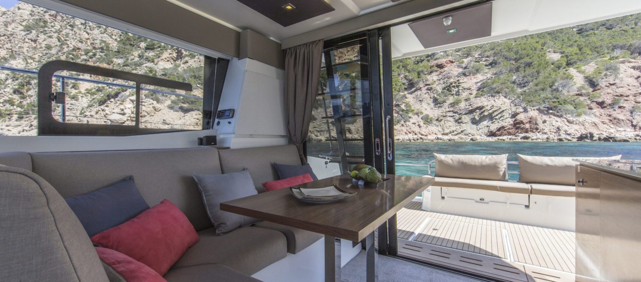 09/04/2015, Antraitx (Mallorca, Baleares, ESP), Fountaine-Pajot MY 37