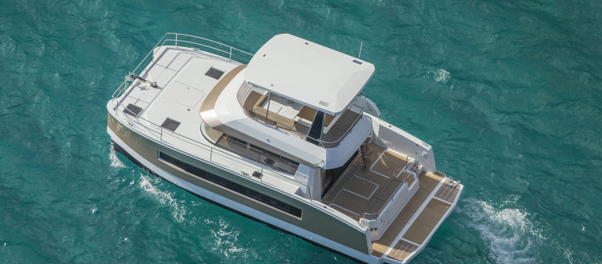 08/04/2015, Andraitx (Isla de Mallorca, Islas Baleares, ESP), Chantier Fountaine-Pajot, Motor Yacht 37