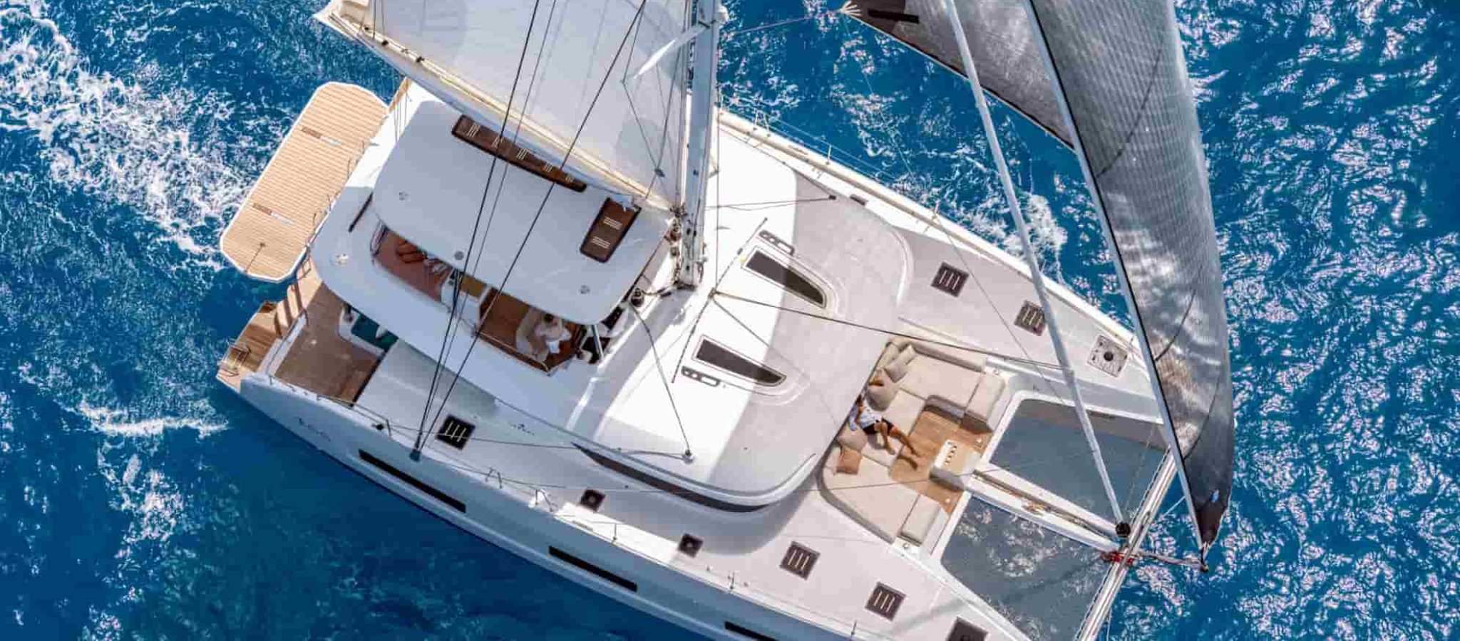 Location Catamaran Luxe Lagoon 55