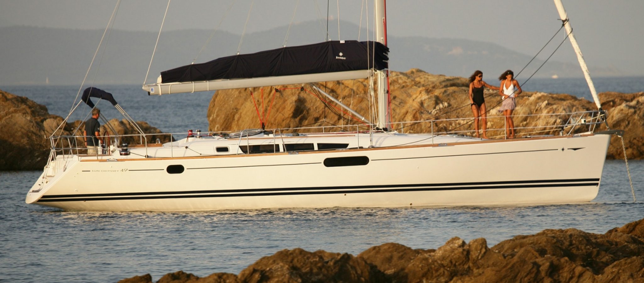 resized_sun-odyssey-49i mouillage